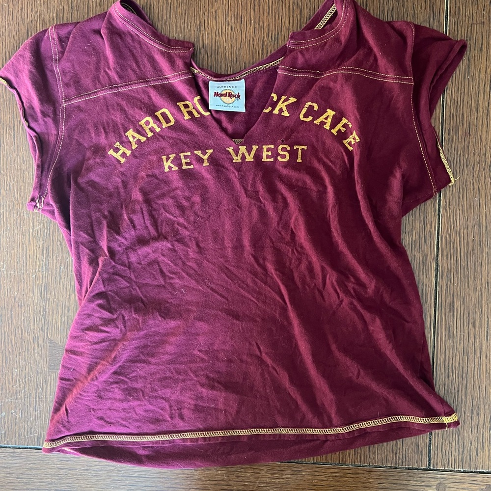 Hard Rock Cafe Women's Maroon Tee with Yellow Accents